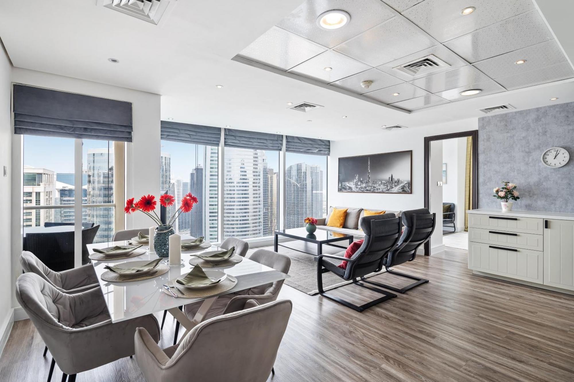 Modern & Spacious 2-Bed Condo With Panoramic Lake Views, Dual Balconies, Steps From Dubai Jlt Metro By "La Buena Vida Holiday Homes" Εξωτερικό φωτογραφία