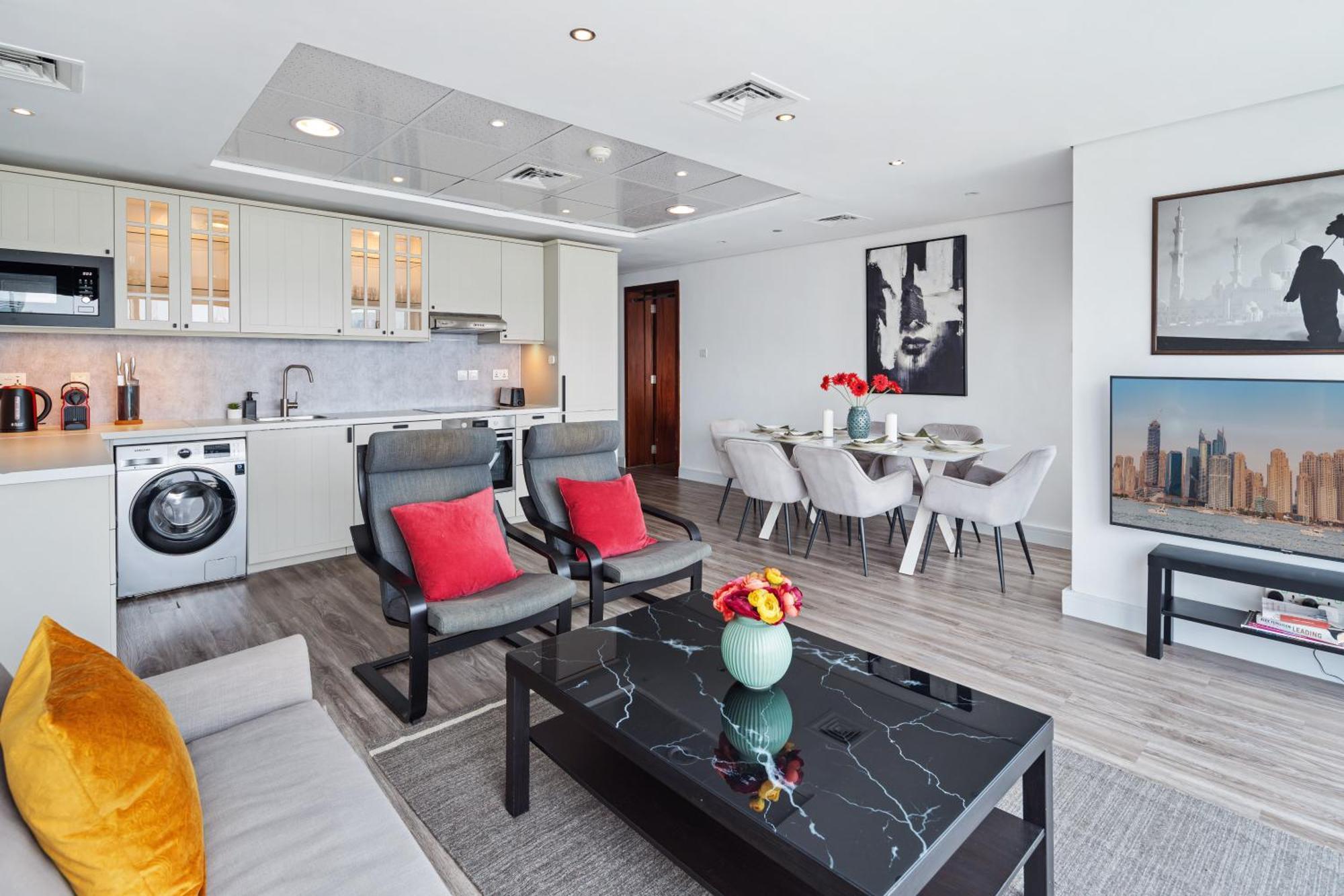 Modern & Spacious 2-Bed Condo With Panoramic Lake Views, Dual Balconies, Steps From Dubai Jlt Metro By "La Buena Vida Holiday Homes" Εξωτερικό φωτογραφία
